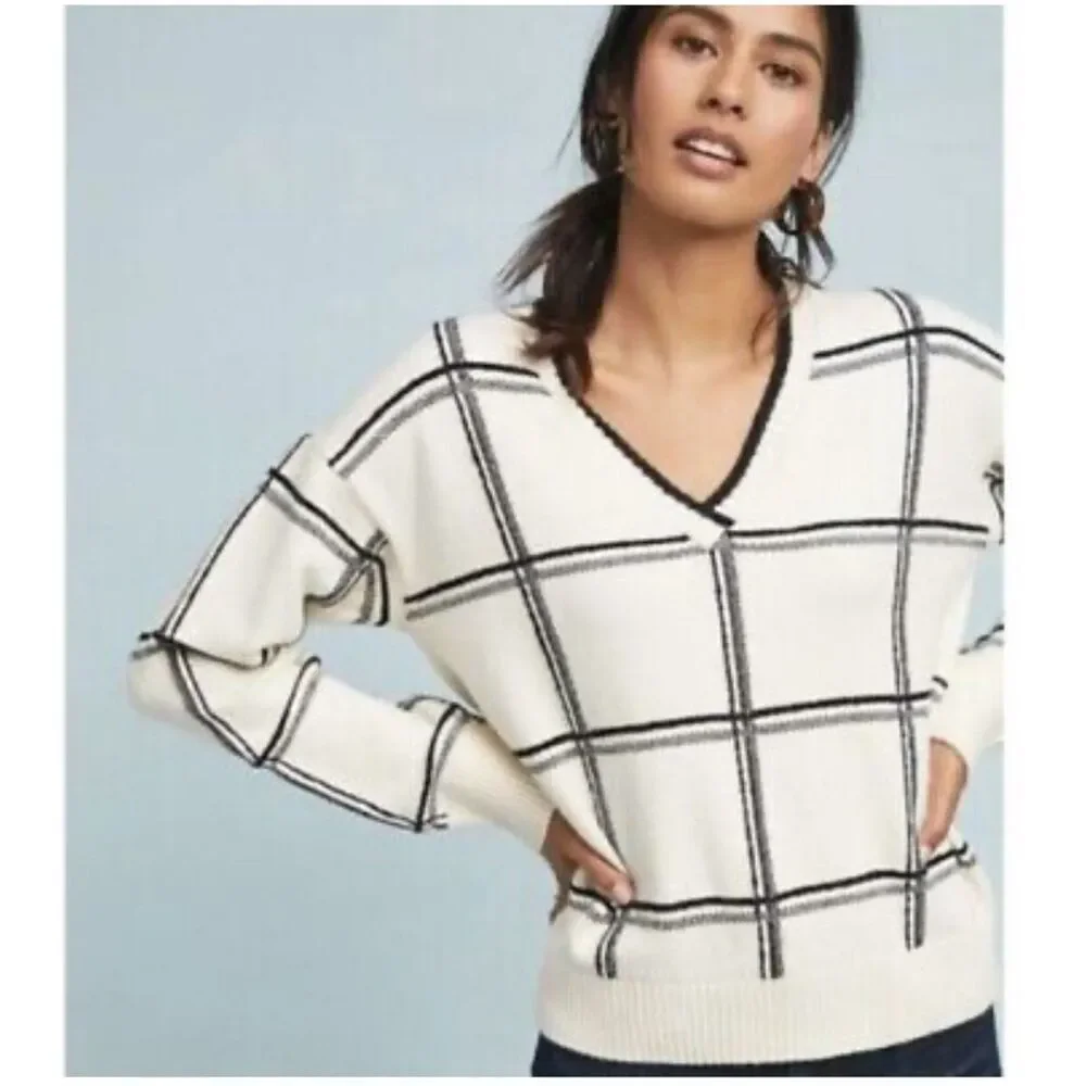 Moth Anthropologie Black White Windowpane Plaid V-Neck Sweater Size Medium